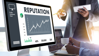 Gambar Artikel Perbandingan Layanan Reputasi Online: Memilih Solusi Terbaik untuk Citra Digital Anda